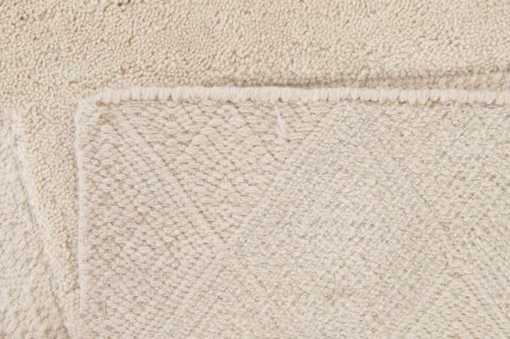 5' 2 x 8' Hand Woven Rug