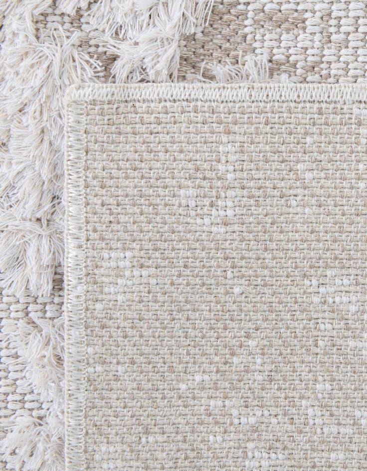 Detail image of 8' 2 x 10' Abbey Rug