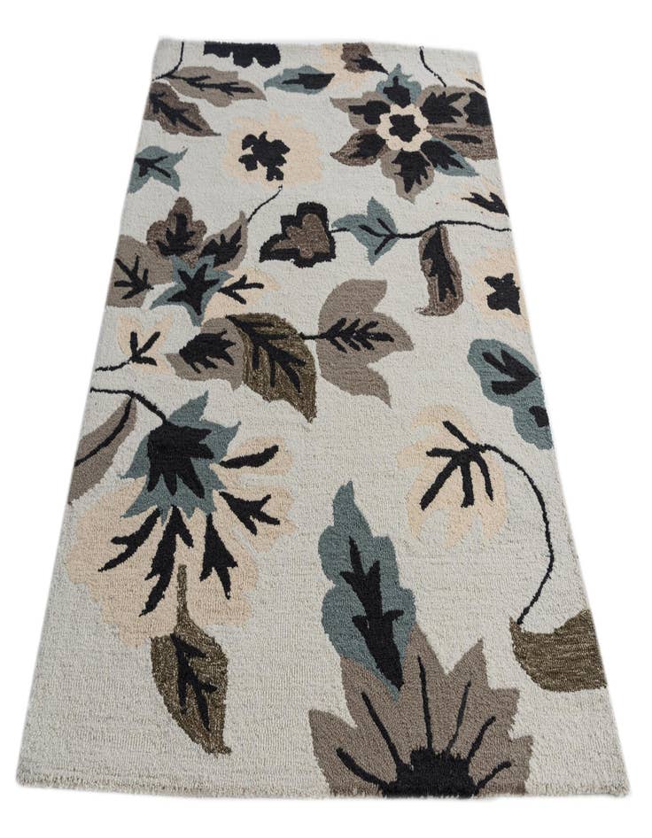 Detail image of 4' x 6' Agra Rug