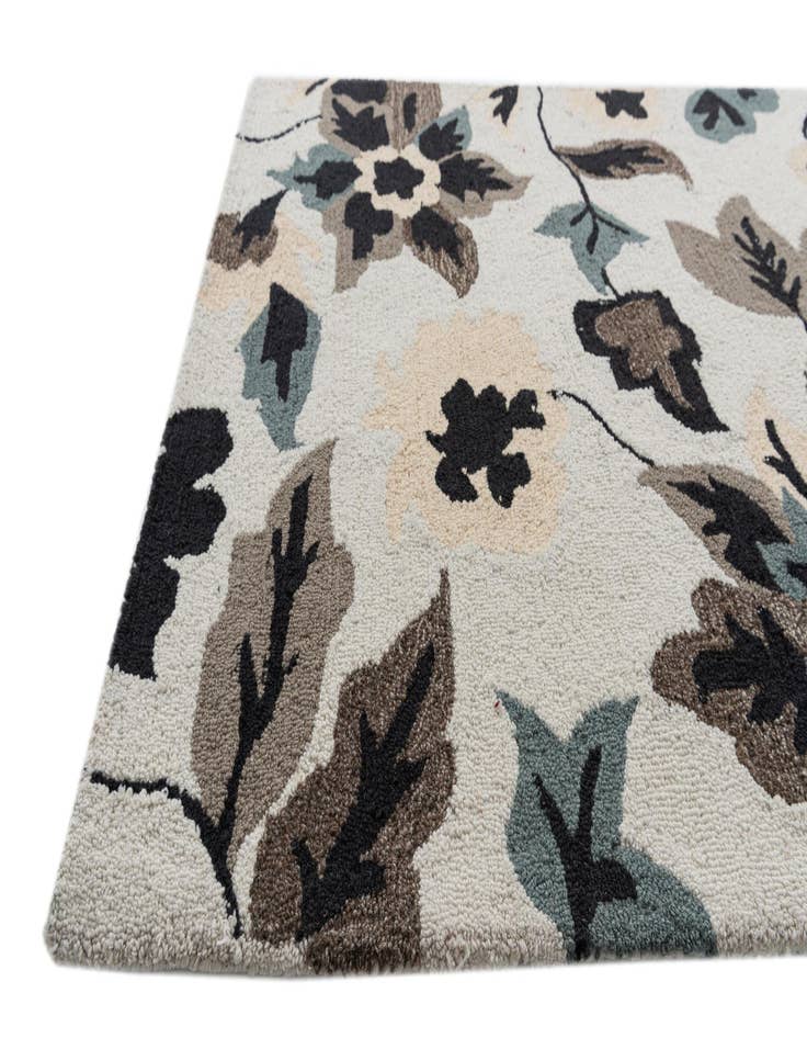 Detail image of 4' x 6' Agra Rug