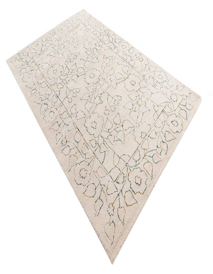 Detail image of 5' 1 x 8' Agra Rug