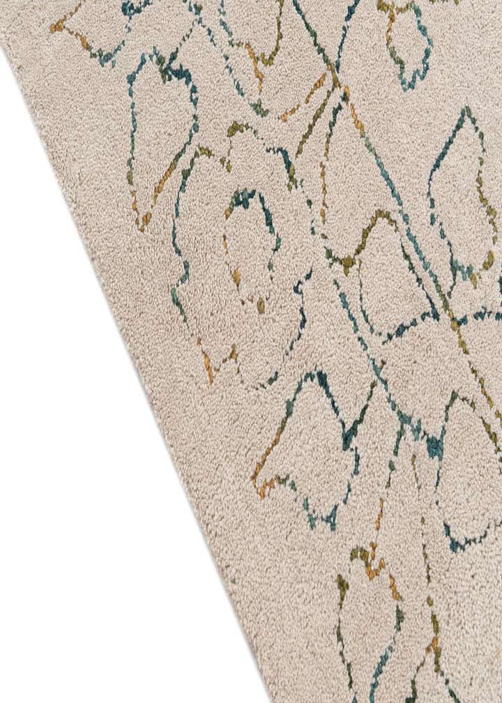 5' 1 x 8' Agra Rug