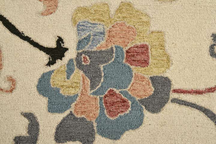 5' x 8' Agra Rug