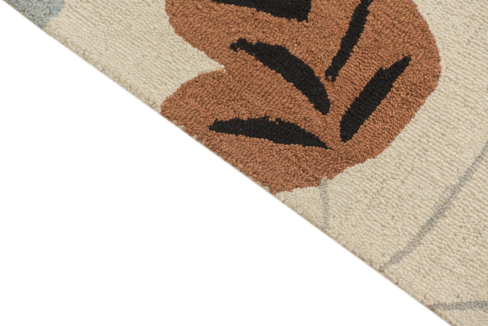 5' 1 x 8' Agra Wool Rug