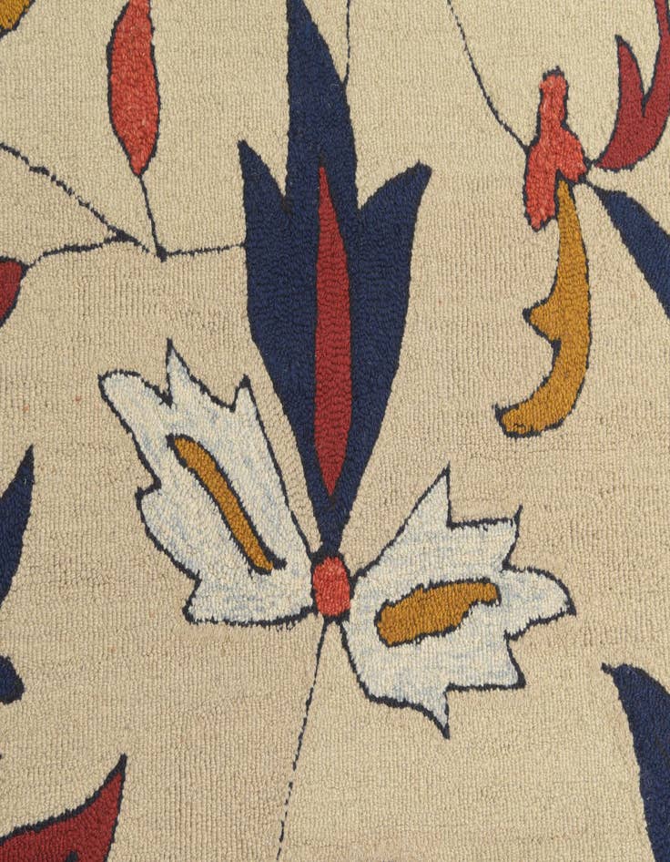Detail image of 5' x 8' Agra Wool Rug