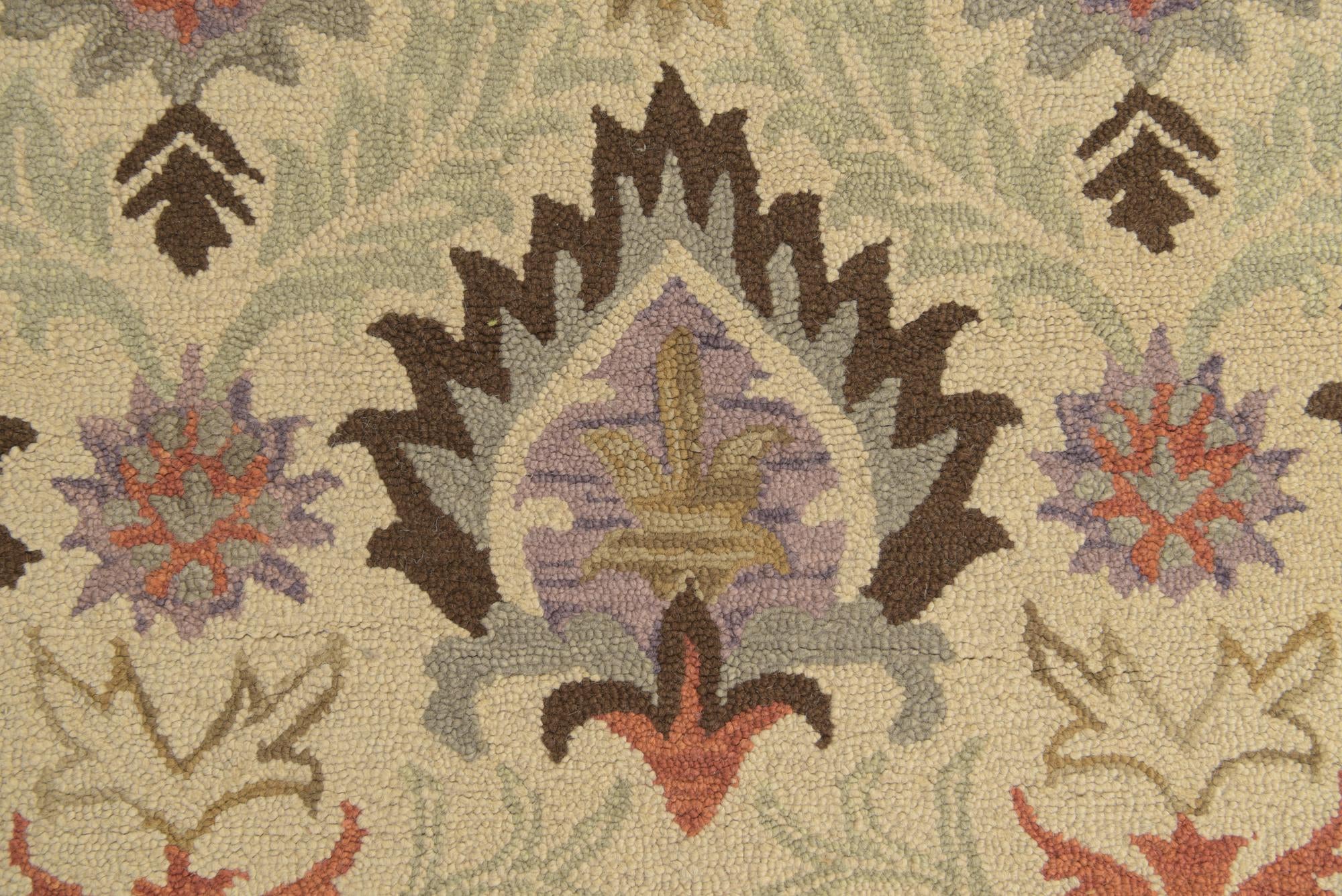 5' 1 x 8' Agra Wool Rug