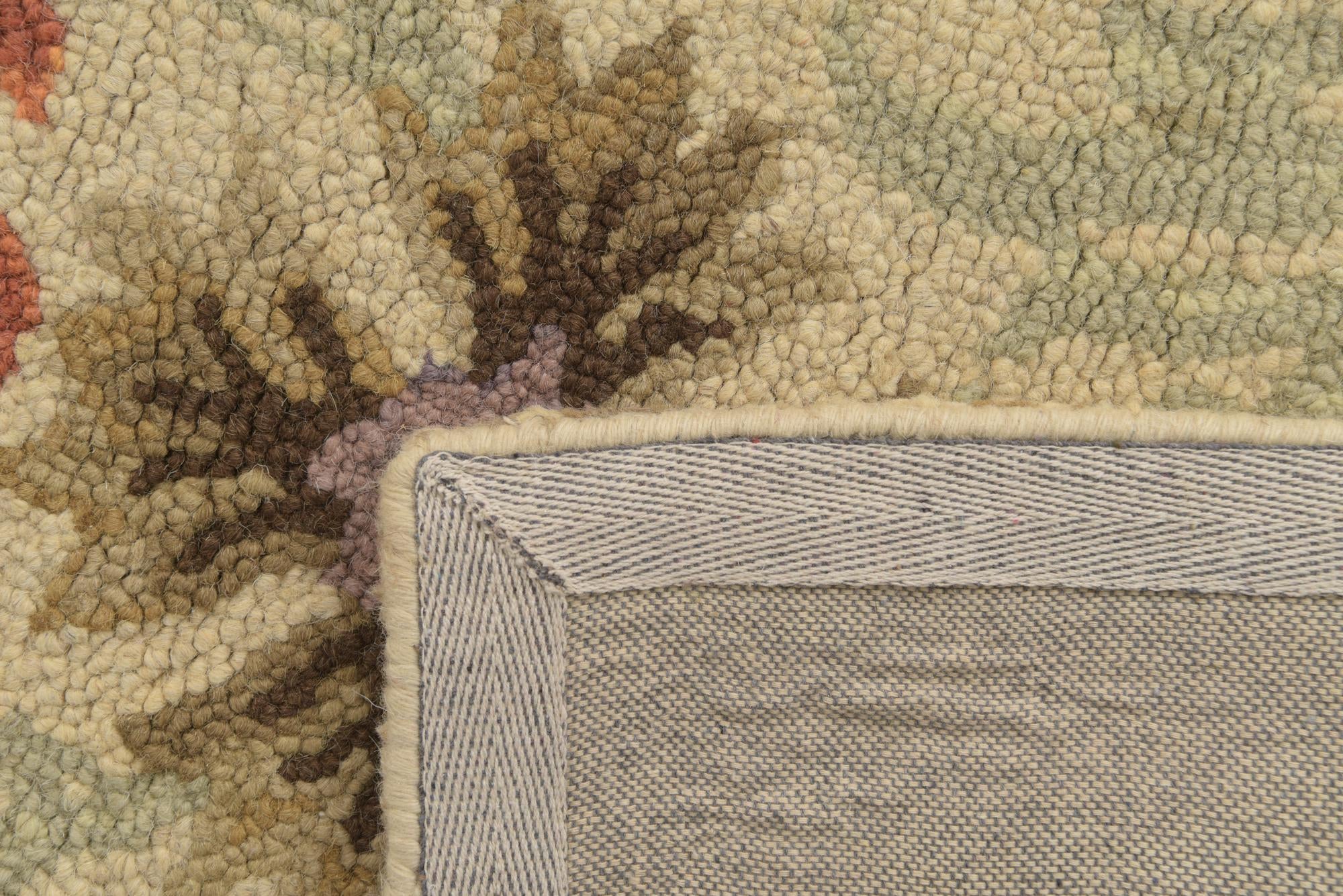 5' 1 x 8' Agra Wool Rug