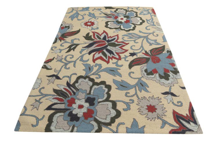 Detail image of 5' x 8' Agra Wool Rug