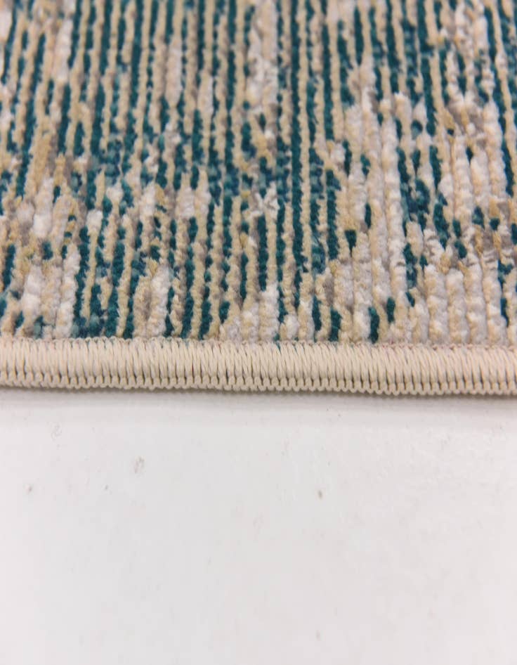 Detail image of 5' 4 x 7' 3 Alexis Rug