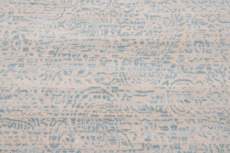 Detail image of 4' 10 x 8' Alexis Rug
