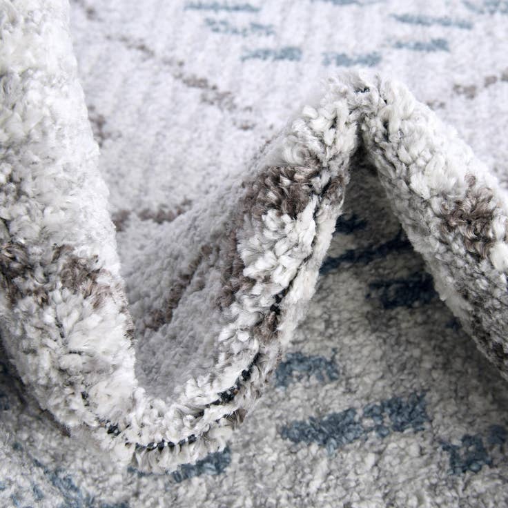 Detail image of 6' x 9' Aramis Rug