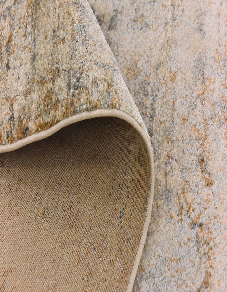 Detail image of 5' 3 x 7' 3 Aria Rug