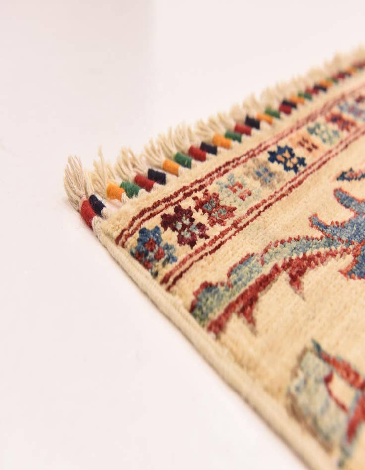 Detail image of 6' 5 x 9' 9  Hand Knotted Ariana Ziegler Rug