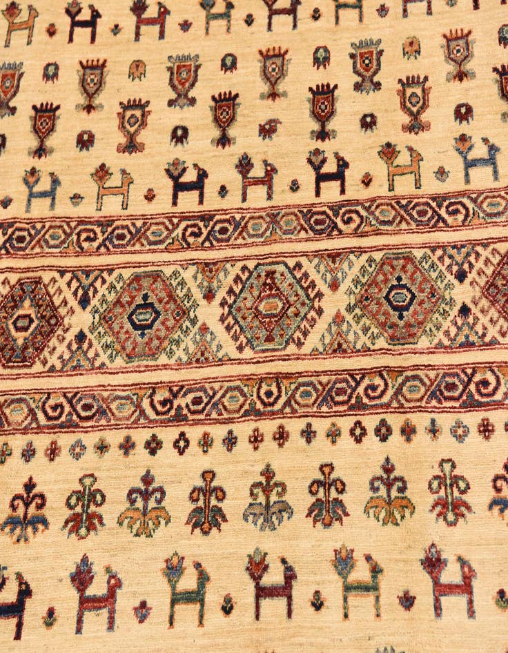 Detail image of 6' 5 x 9' 9  Hand Knotted Ariana Ziegler Rug