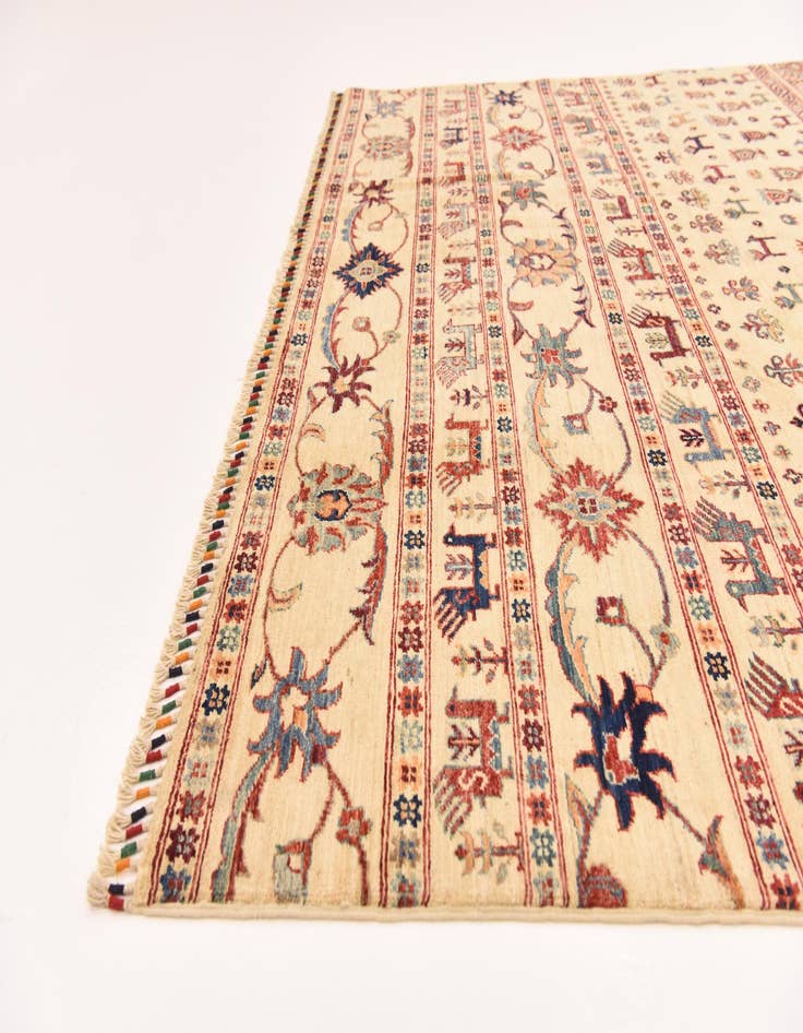 Detail image of 6' 5 x 9' 9  Hand Knotted Ariana Ziegler Rug