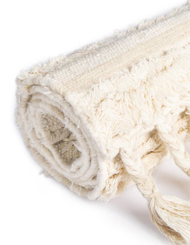 Detail image of 8' x 11' Hand Woven Arizona Wool Rug