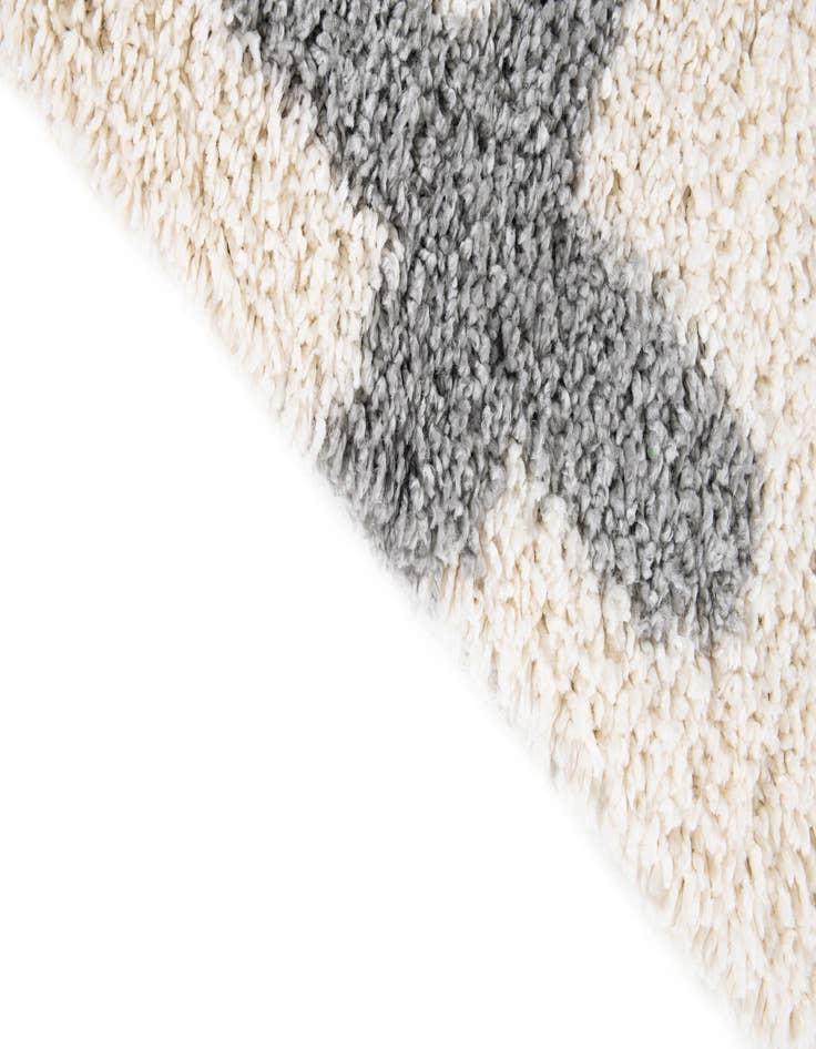Detail image of 5' 3 x 7' 8 Athena Shag Rug