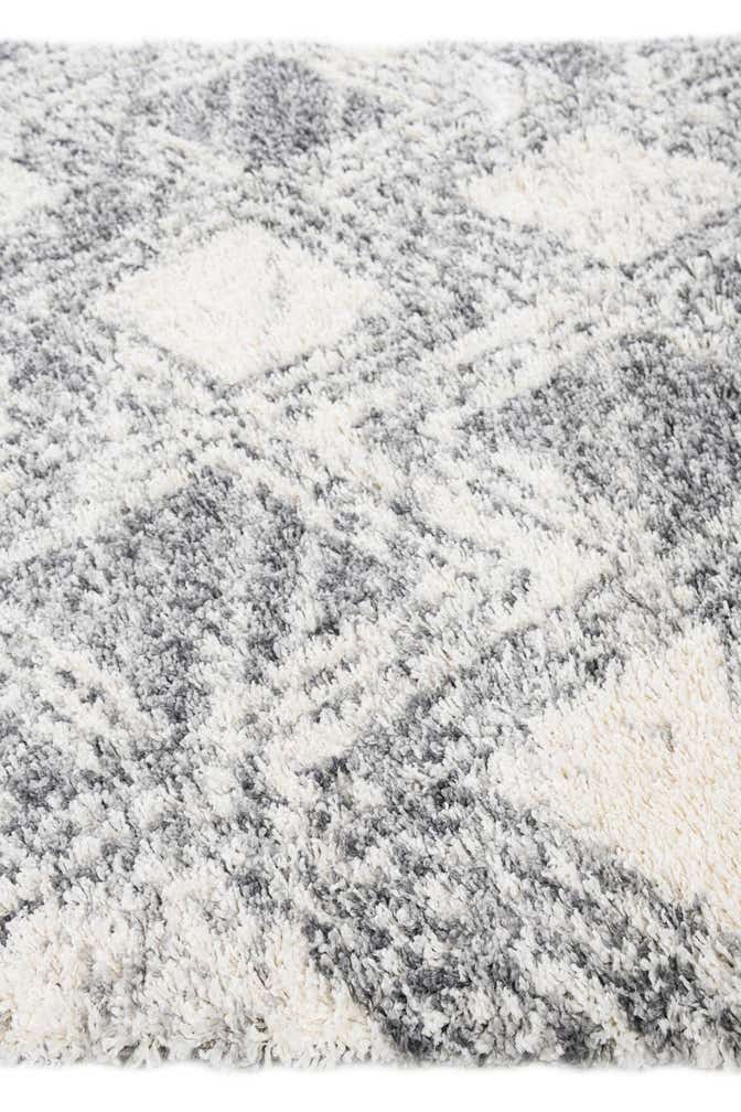 5' 3 x 7' 9 Athena Shag Rug