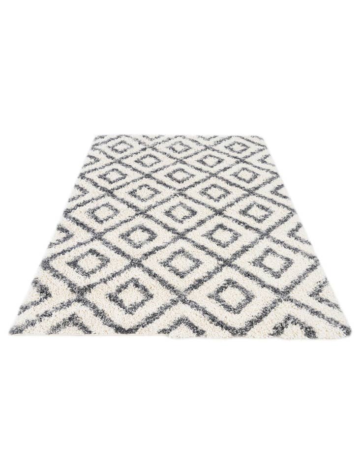 Detail image of 5' 4 x 7' 7 Athena Shag Rug