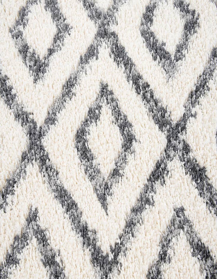 Detail image of 5' 4 x 7' 7 Athena Shag Rug