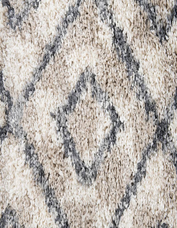Detail image of 5' 3 x 7' 8 Athena Shag Rug