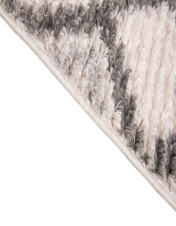 Detail image of 5' 3 x 7' 8 Athena Shag Rug