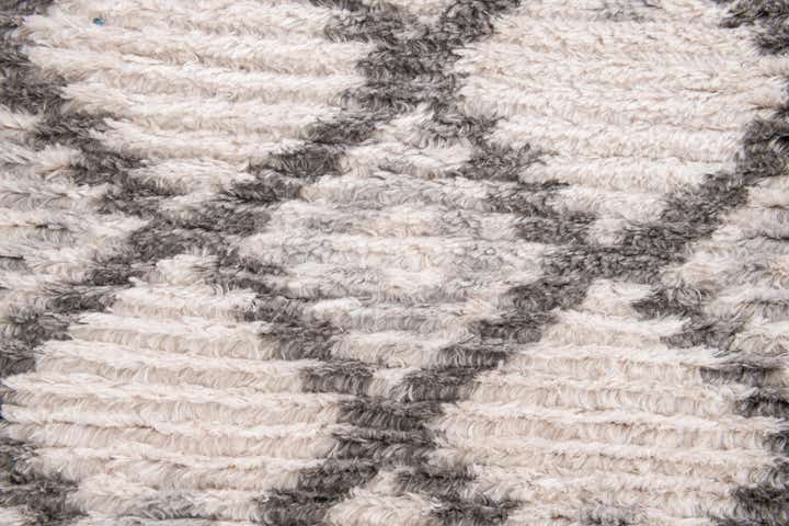 5' 3 x 7' 8 Athena Shag Rug