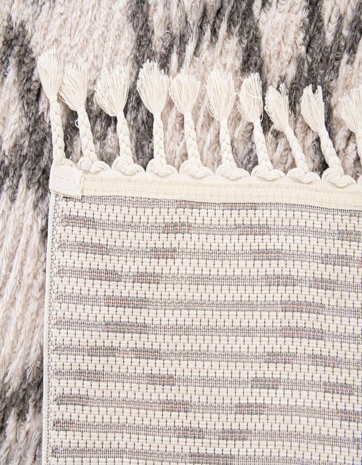 Detail image of 5' 3 x 7' 8 Athena Shag Rug