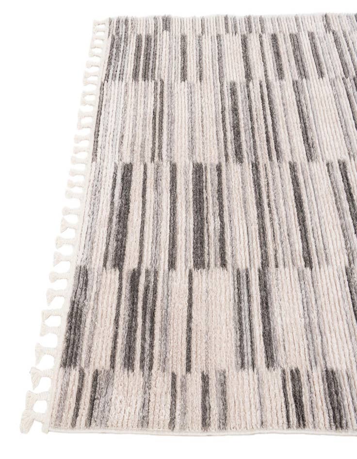 Detail image of 5' 2 x 7' 6 Athena Shag Rug