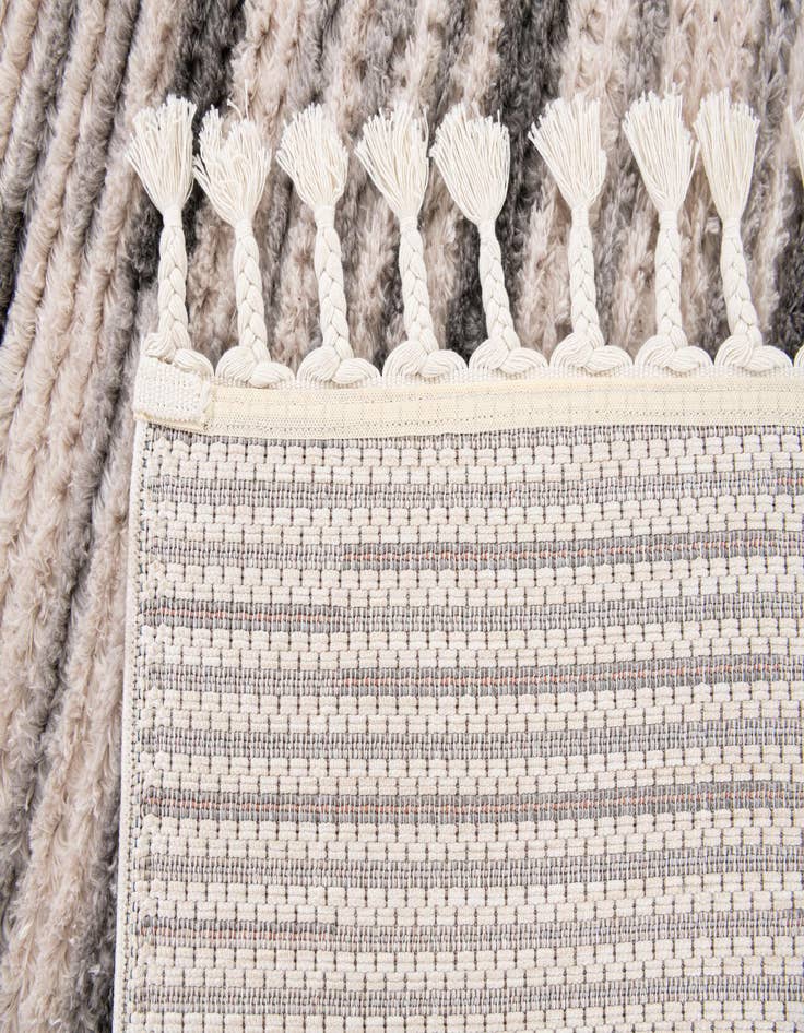 Detail image of 5' 2 x 7' 6 Athena Shag Rug