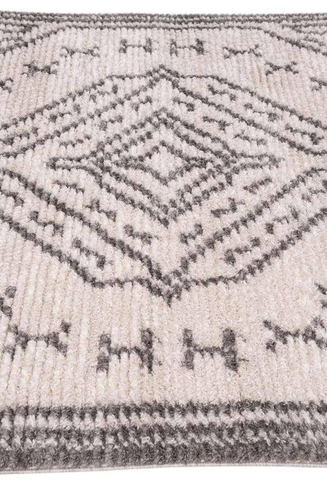 5' 3 x 7' 8 Athena Shag Rug