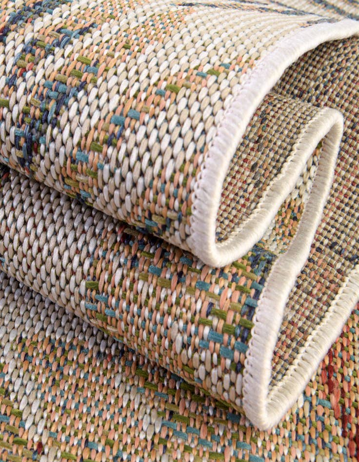 Detail image of 6' x 9' Easy-Clean Baja Indoor / Outdoor Rug
