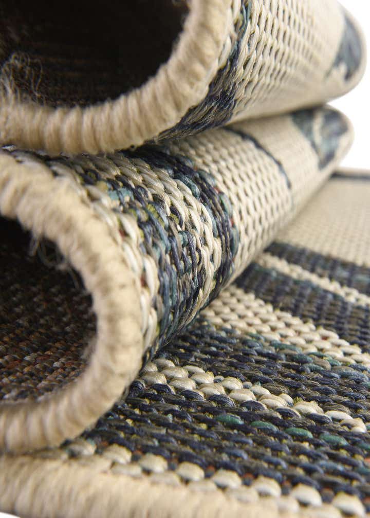 4' x 6' Easy-Clean Baja Indoor / Outdoor Rug