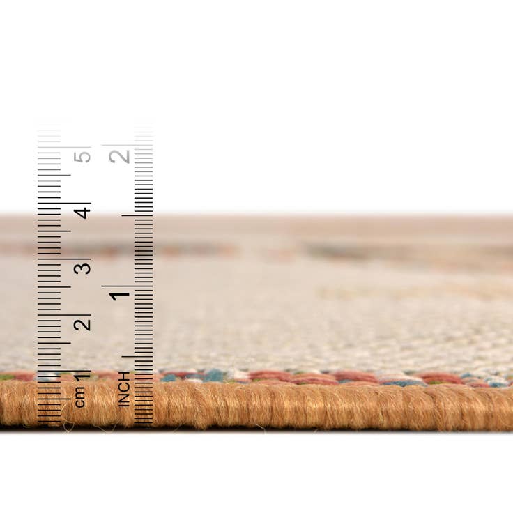 Detail image of 4' x 6' Easy-Clean Baja Indoor / Outdoor Rug