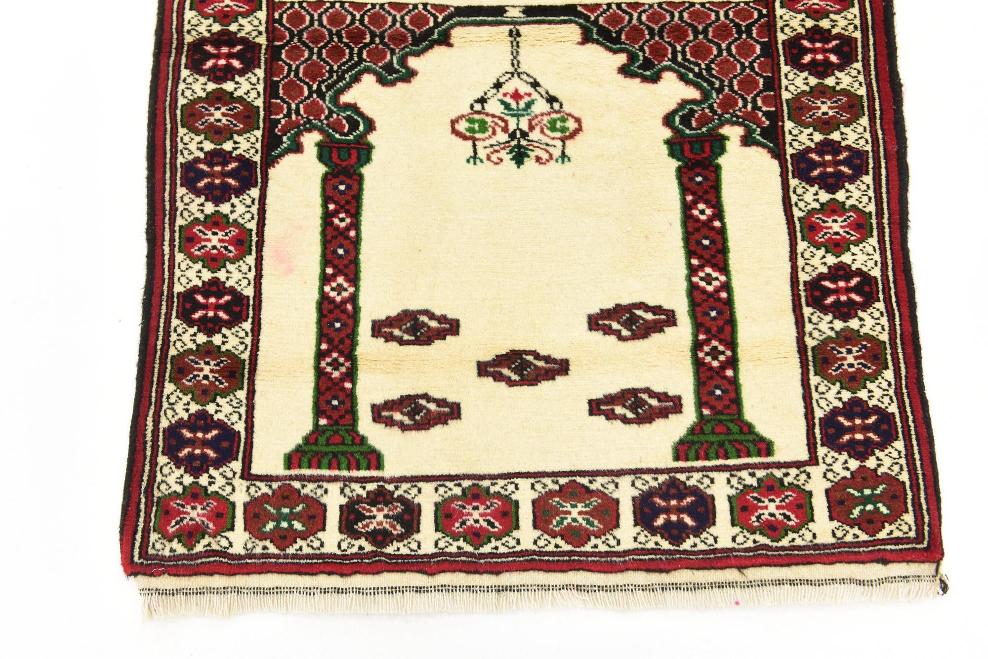 2' 7 x 3' 10 Hand Knotted Balouch Persian Wool Rug