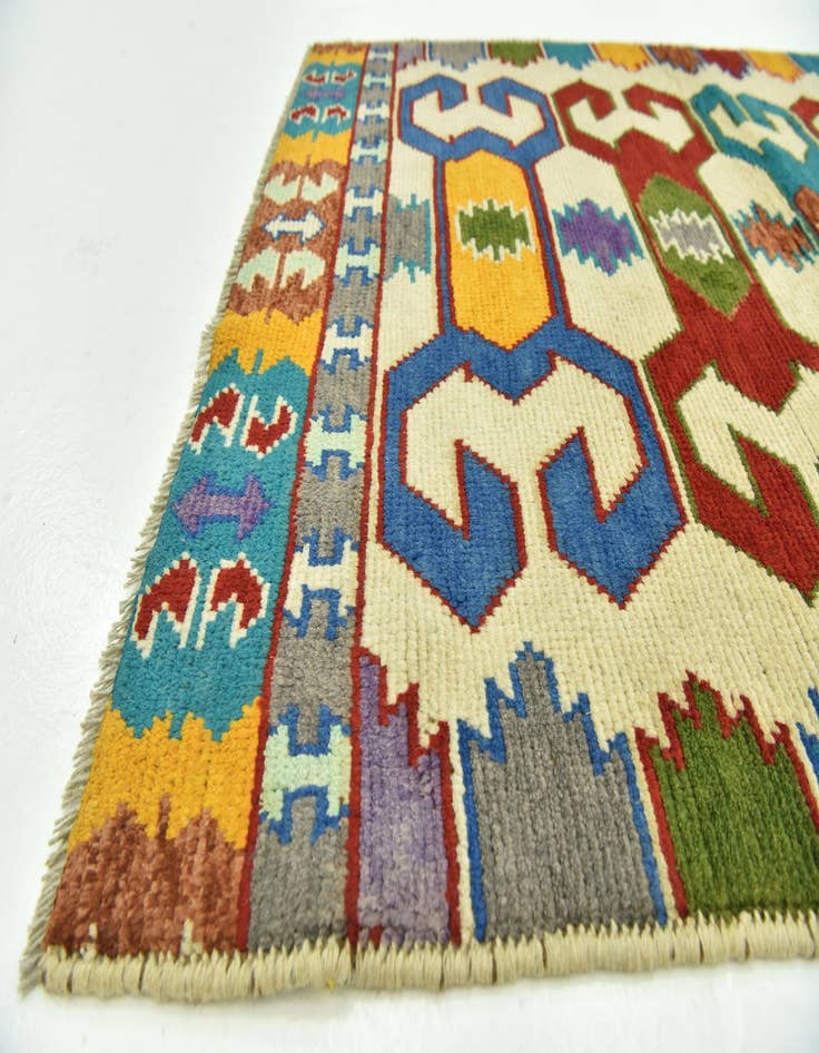 Detail image of 3' 5 x 5' 2  Hand Knotted Balouch Rug