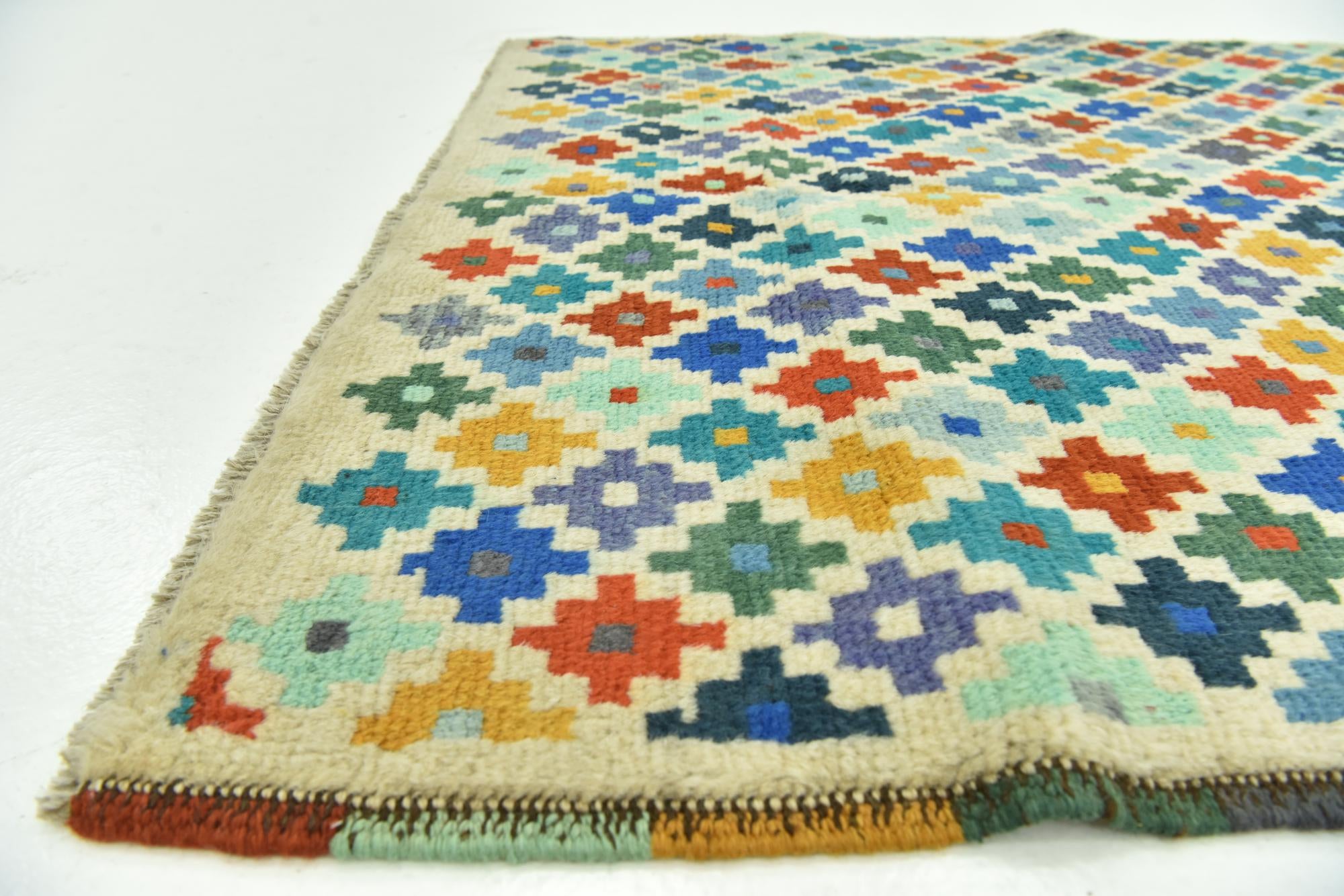 3' 5 x 5' Hand Knotted Balouch Rug