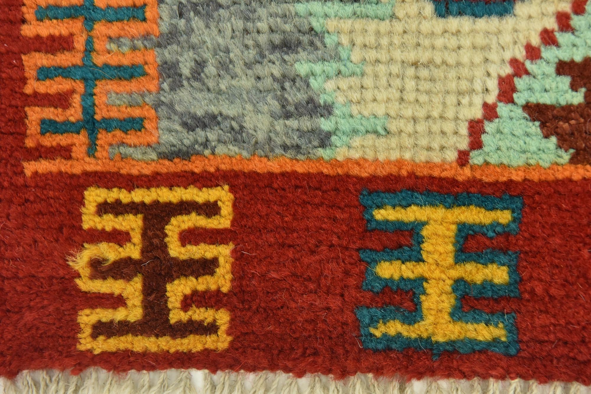2' 8 x 3' 11 Hand Knotted Balouch Rug