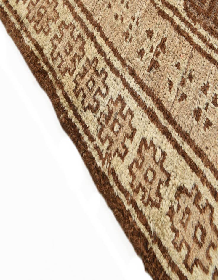 Detail image of 5' 4 x 9' 8 Hand Knotted Balouch Wool Rug