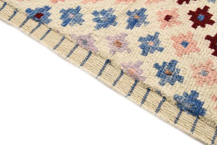 5' 4 x 8' Hand Knotted Balouch Wool Rug