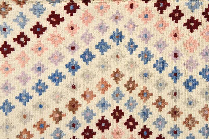 5' 4 x 8' Hand Knotted Balouch Wool Rug