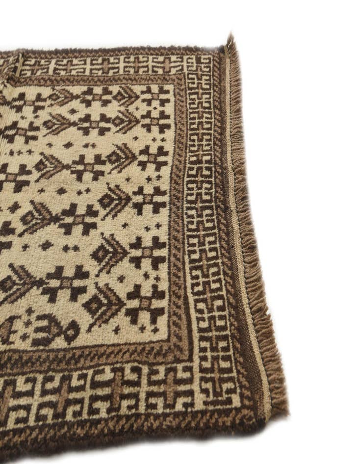 Detail image of 3' 3 x 4' 7  Hand Knotted Balouch Wool Rug