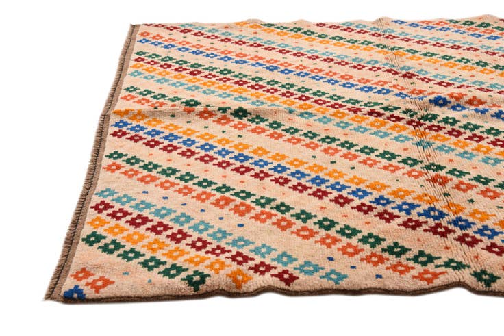 Detail image of 4' x 6' Hand Knotted Balouch Wool Rug