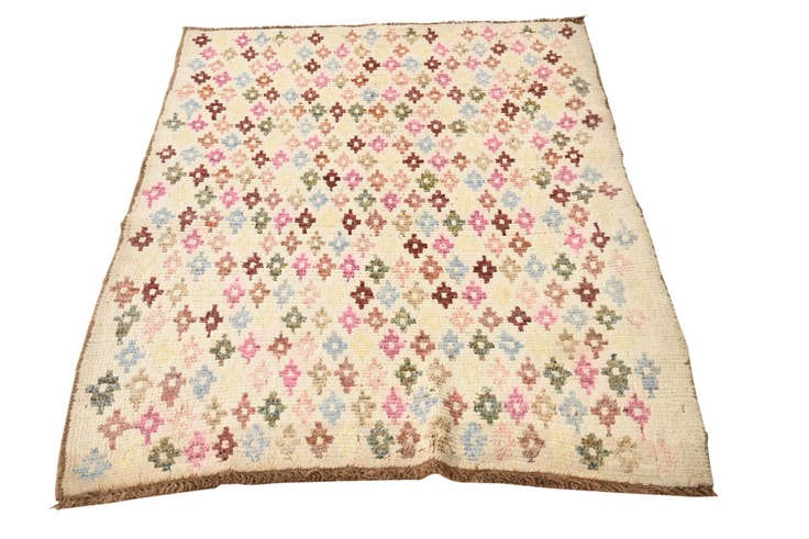 Detail image of 3' 2 x 4' 5 Hand Knotted Balouch Wool Rug