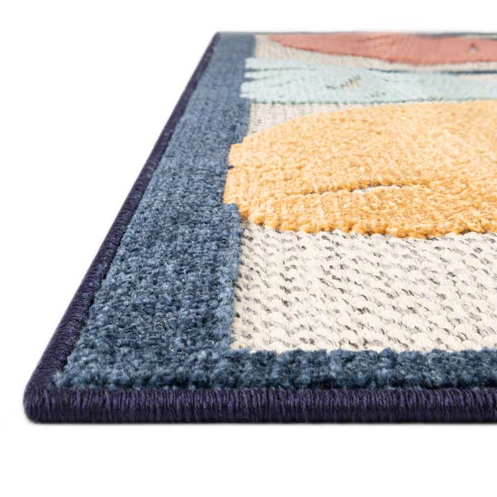 5' 3 x 8' Easy-Clean Belize Indoor / Outdoor Rug