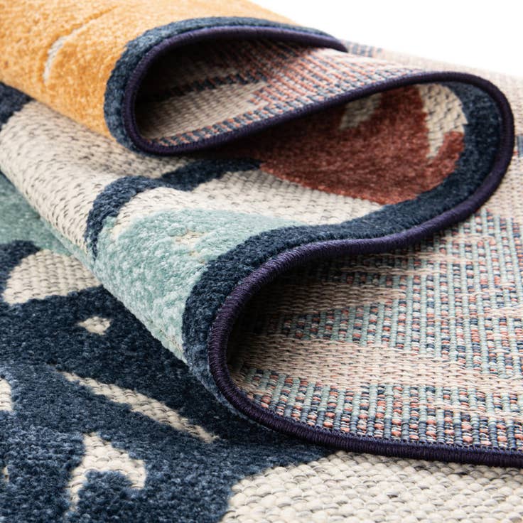 Detail image of 5' 3 x 8' Easy-Clean Belize Indoor / Outdoor Rug