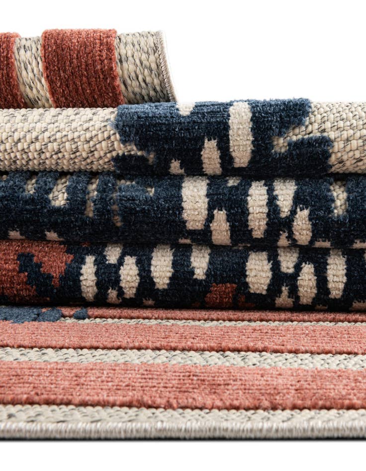Detail image of 5' 3 x 8' Easy-Clean Belize Indoor / Outdoor Rug