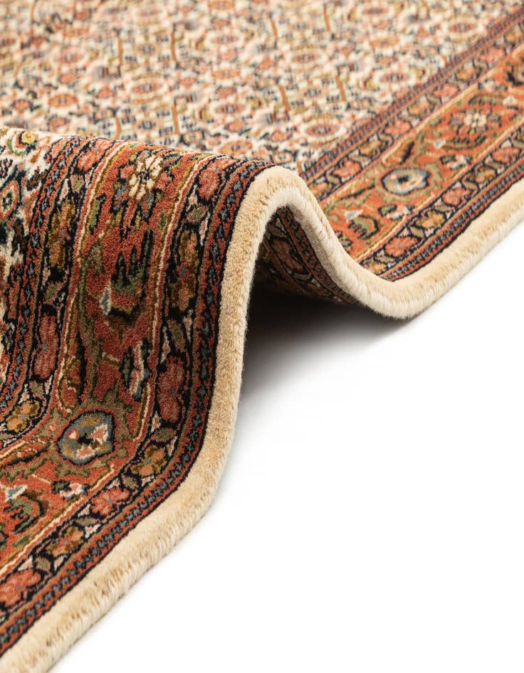 Detail image of 4' 9 x 6' 4 Hand Knotted Bidjar Oriental Wool Rug
