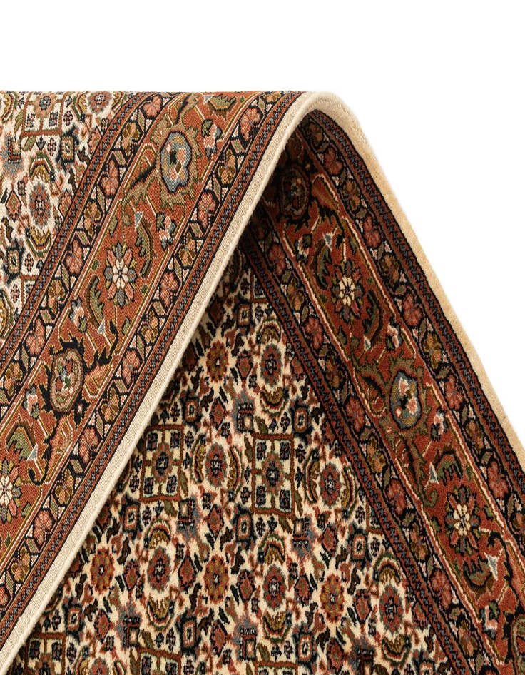 Detail image of 4' 9 x 6' 4 Hand Knotted Bidjar Oriental Wool Rug
