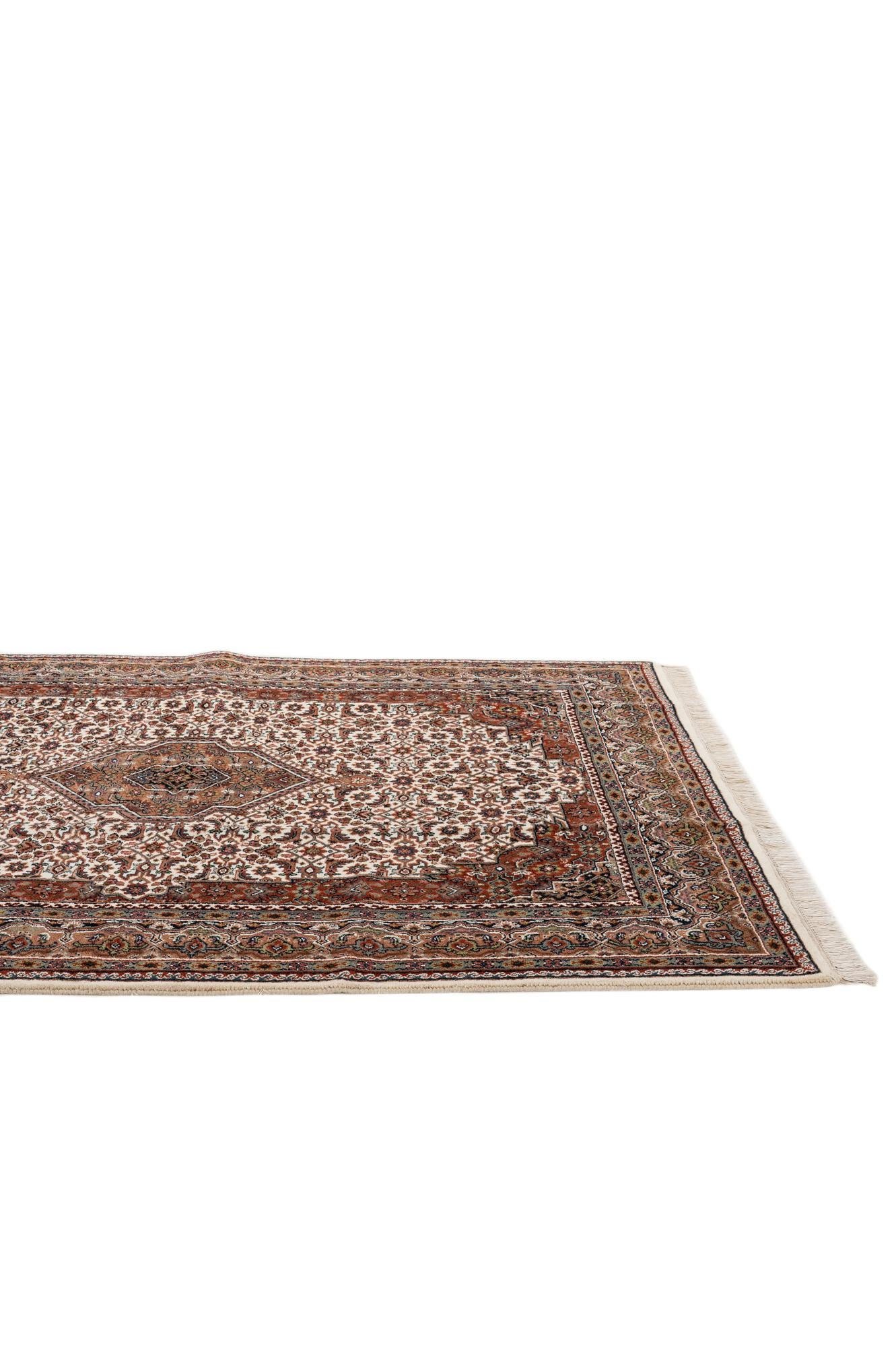 5' 8 x 7' 10 Hand Knotted Bidjar Wool Rug